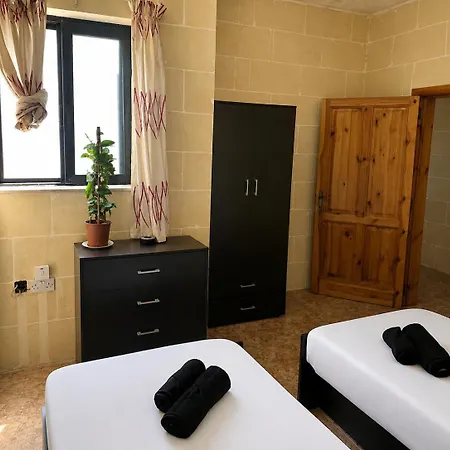 Twin Bedroom For Rent In Gozo Xagħra