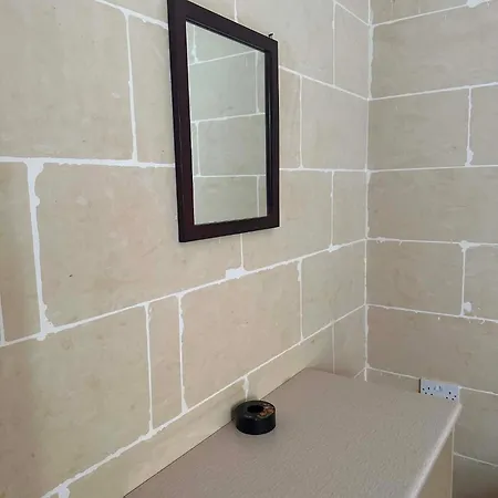 Twin Bedroom For Rent In Gozo Habitación en casa particular *