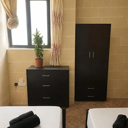 Twin Bedroom For Rent In Gozo